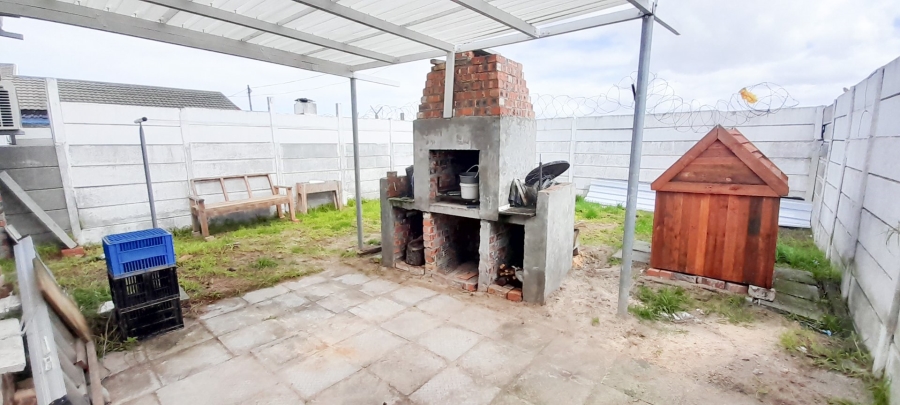 2 Bedroom Property for Sale in Belhar Western Cape
